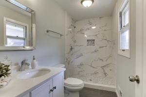 How To Stick To Your Budget While Creating A Luxurious Bathroom Remodel